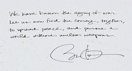 President Barack Obama in Hiroshima 6.jpg